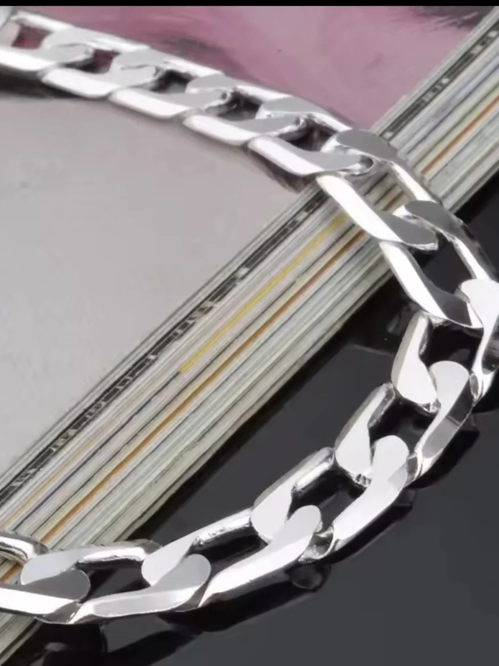 Men's Silver Cuban Link Chain Necklace - Sleek Metallic Finish